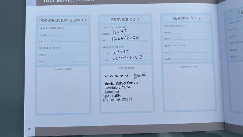 Volvo XC40 2.0 B3P Plus Dark 5dr Auto Petrol Estate